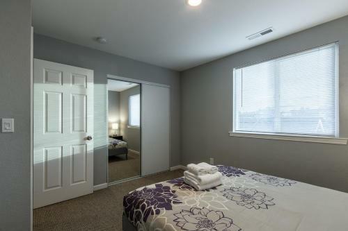 @ Marbella Lane - Cozy Home With Modern Touch