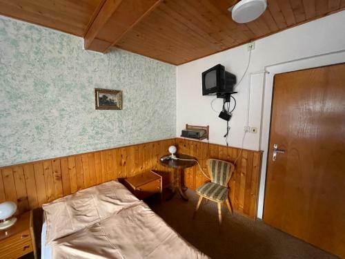 Hostal Penzion - Restaurace U Skrbl�ka