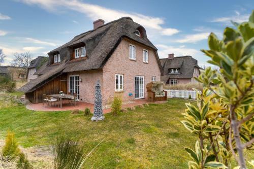 Reetdachhaus Stormhus B�hl Reetdachhaus Stormhus B�hl