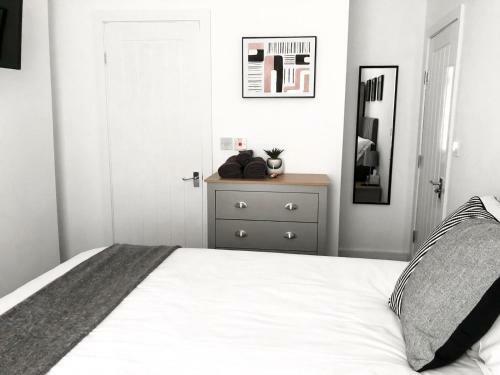 New 3 Bed Townhouse Ideally Located To Amenities