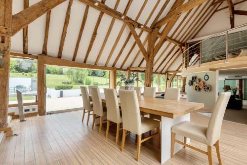 Beautiful Luxury Barn Conversion Rural Canterbury 3 Bed