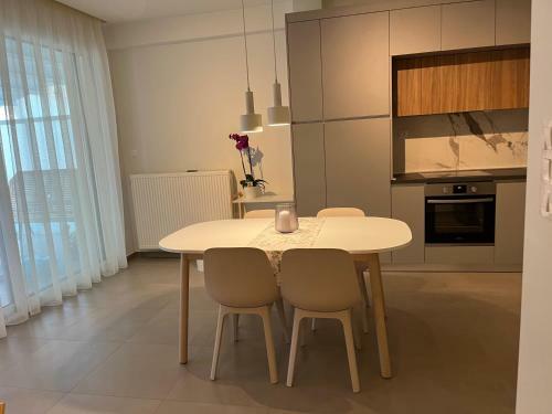 Fofi's City Center Apartment