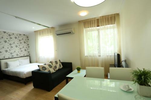 Song Hung Apartments