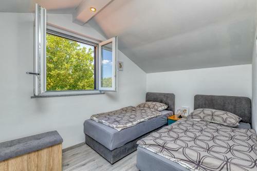 Holiday House Krase With Private Pool