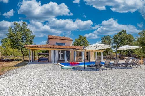 Holiday House Krase With Private Pool