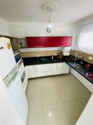 Apartamento Com Piscina, Guaruj�