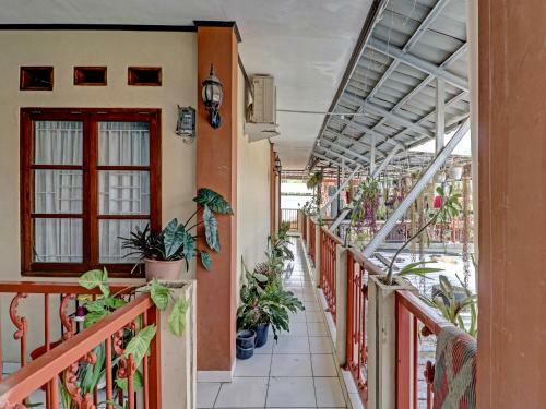 Hotel Oyo 91480 Putridapisa Syariah