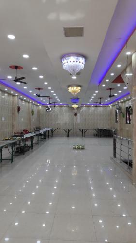 Hotel Pop 91200 Oyo 85416 Uttam Galaxy