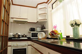 Aparthotel Riverside Serviced Apartments