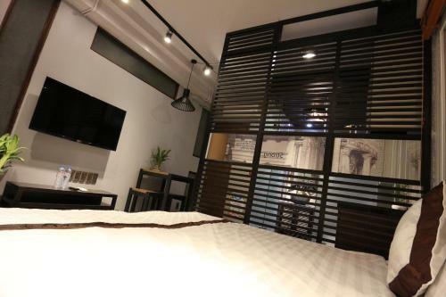 Sunrise Apartments
