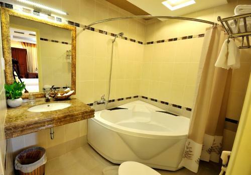 Bao Tran 2 Hotel