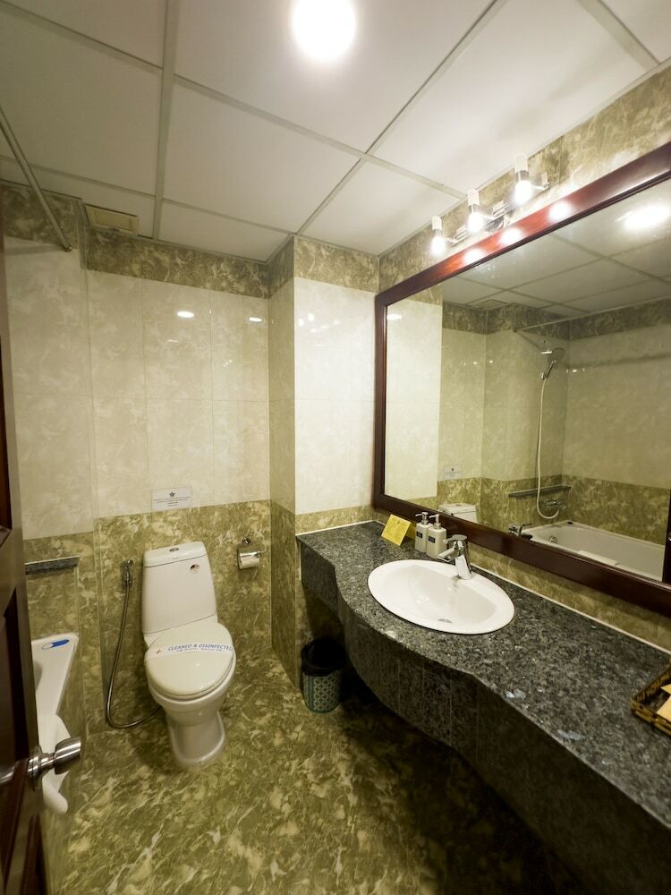 Dong Kinh A Hotel