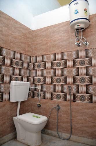 Oyo 90777 Hotel Neelkanth