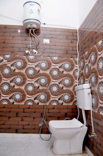 Oyo 90777 Hotel Neelkanth