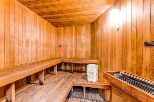 Hotel Snowmass Escape