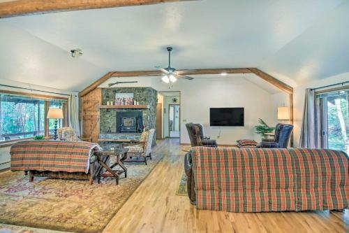 Moose Park Lodge Charming Walden Retreat!