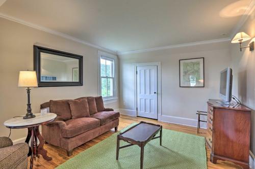 25-acre Luxury Lakefront Home With Deck And Fire Pit!