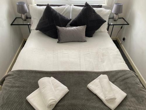 Modern 3-bed 4 Bath House In Coventry City Centre