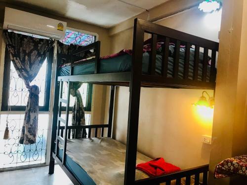 Hostal Pailin Guest House