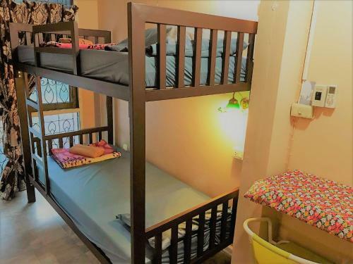 Hostal Pailin Guest House