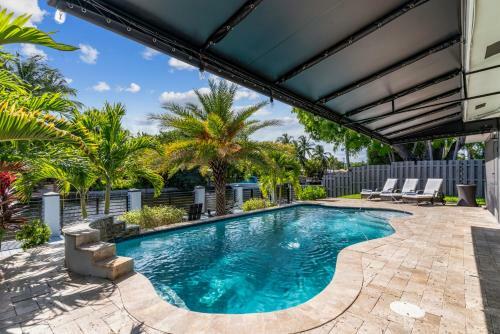 Waterfront - Luxury Villa W Heated Saltwater Pool