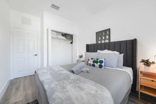 Spectacular 3 Bedrooms House, Spacious And Bright