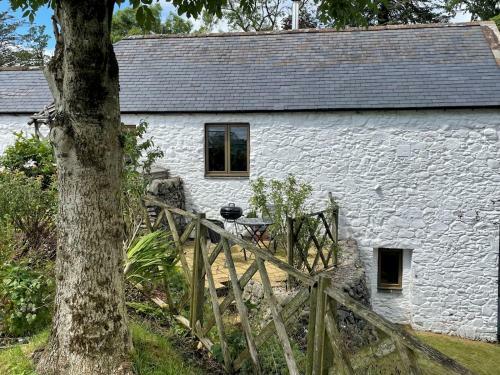 Pass The Keys Beautiful 2br Converted Mill - Idyllic Location