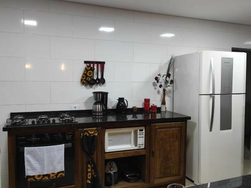 Casa Cocais-ibi�na-piscina Climatizada, Jacuzzi & Sauna