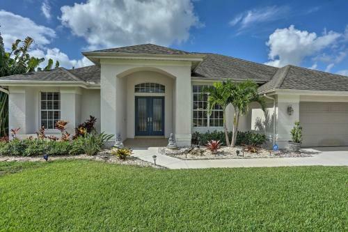 Port St Lucie Escape With Entertainment Room!