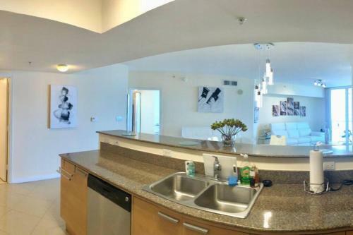 Apartamento Gorgeous Oceanfront Sunny Isles Beach Condo