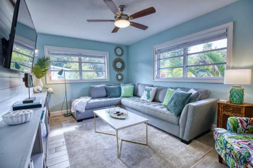 Peaceful, Gorgeous, Near Siesta Key, 3 Bed, 2 Bath