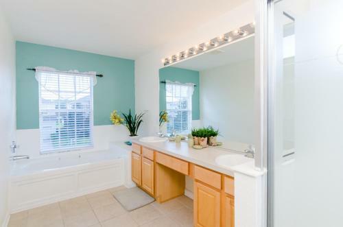 Disney World Vacation.. Luxury 6 Br/4 Ba 5 Star Villa
