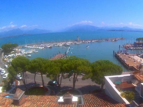 Diamante Apartment - Lake View - Desenzano Centro
