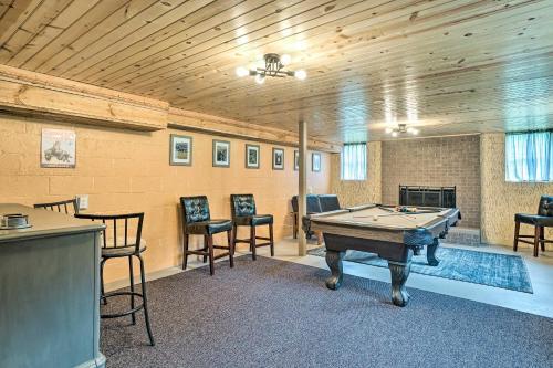Serene Misty Vale Home With Game Room, Grill!