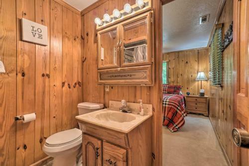 Serene Sky Valley Family Chalet With Fireplace
