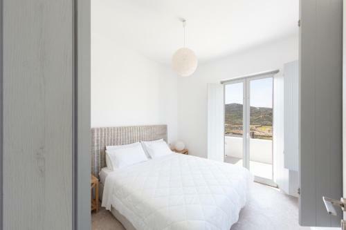 The Mykonist Ftelia Villas