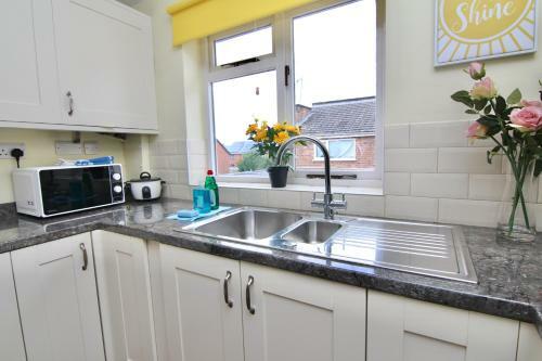 Avenue Place - Cosy Leamington Centre Apartment