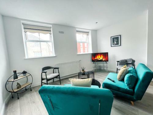 Host Liverpool - Stylish Living Space Apartments