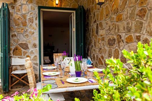 Amore Rentals - Villa The Stone On The Sea