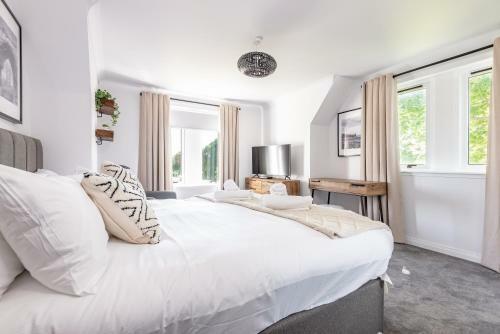 Abbey Villa - Stylish House - Central With Parking