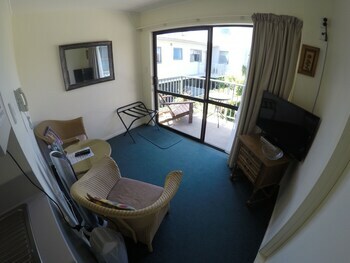 Motel Bay Sands Seafront Studios