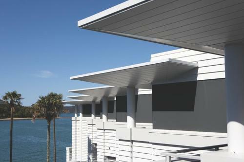 Aparthotel The Waterfront Suites - Heritage Boutique Collection