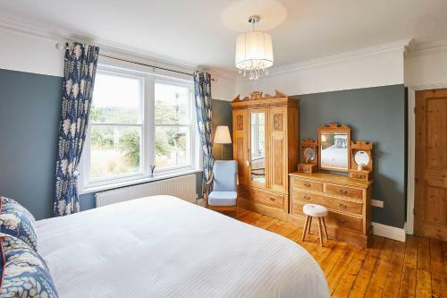 Host & Stay - Oakwood
