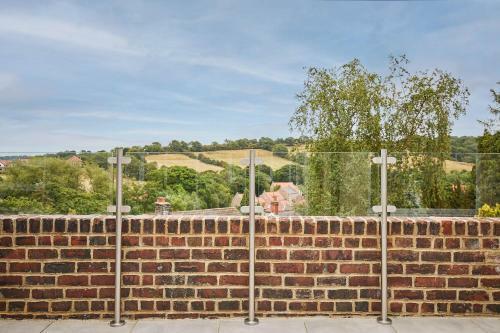Host & Stay - Oakwood