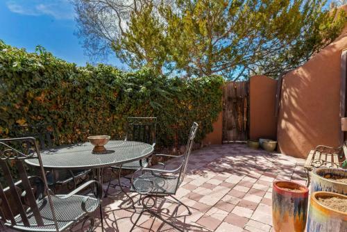 632 Old Santa Fe Trail
