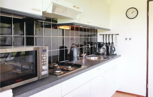 Holiday Home Stavenisse IX