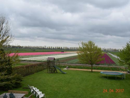 Luxury Holiday Home With Jacuzzi In Noordbeemster
