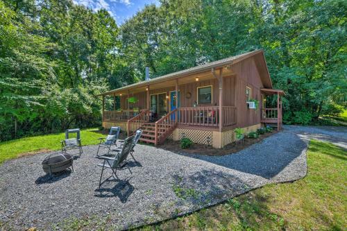 Mountainside Waynesville Hideaway With Fire Pit