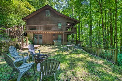 Secluded Waynesville Cabin About 13 Mi To Skiing!