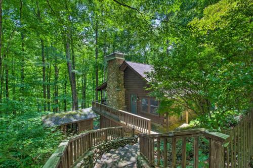 Secluded Waynesville Cabin About 13 Mi To Skiing!